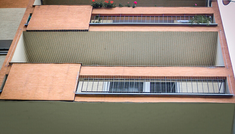 Siatka przeciw gołębiom na balkon 50 mm Arkusz 10 m x 10 m (100 m2)